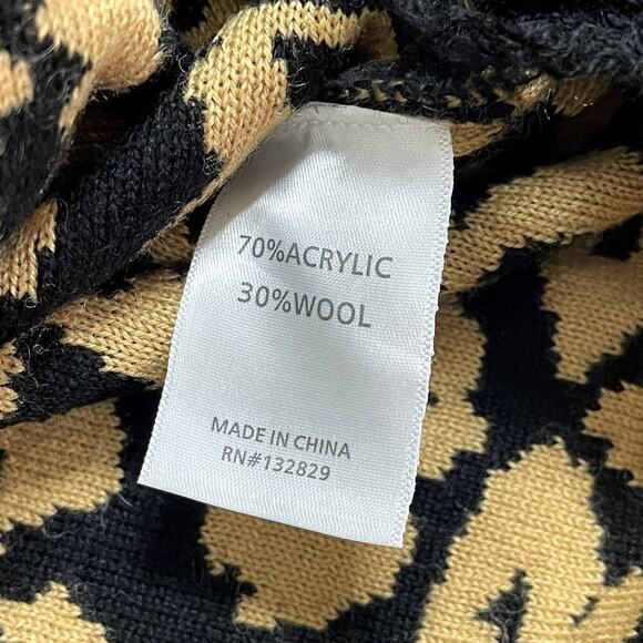 LOVERS+FRIENDS LEOPARD PRINT ARLINGTON ONE SHOULDER  SWEATER SIZE S - Picture 7 of 8